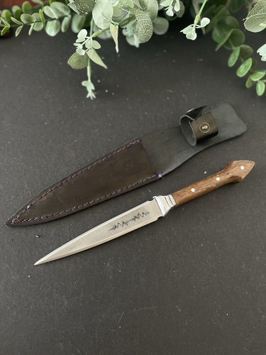 Woodland scout - scout“, –